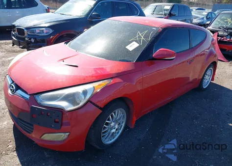 2012 Hyundai Veloster Base W/Gray z USA, uszkodzony, nr VIN KMHTC6AD4CU027512